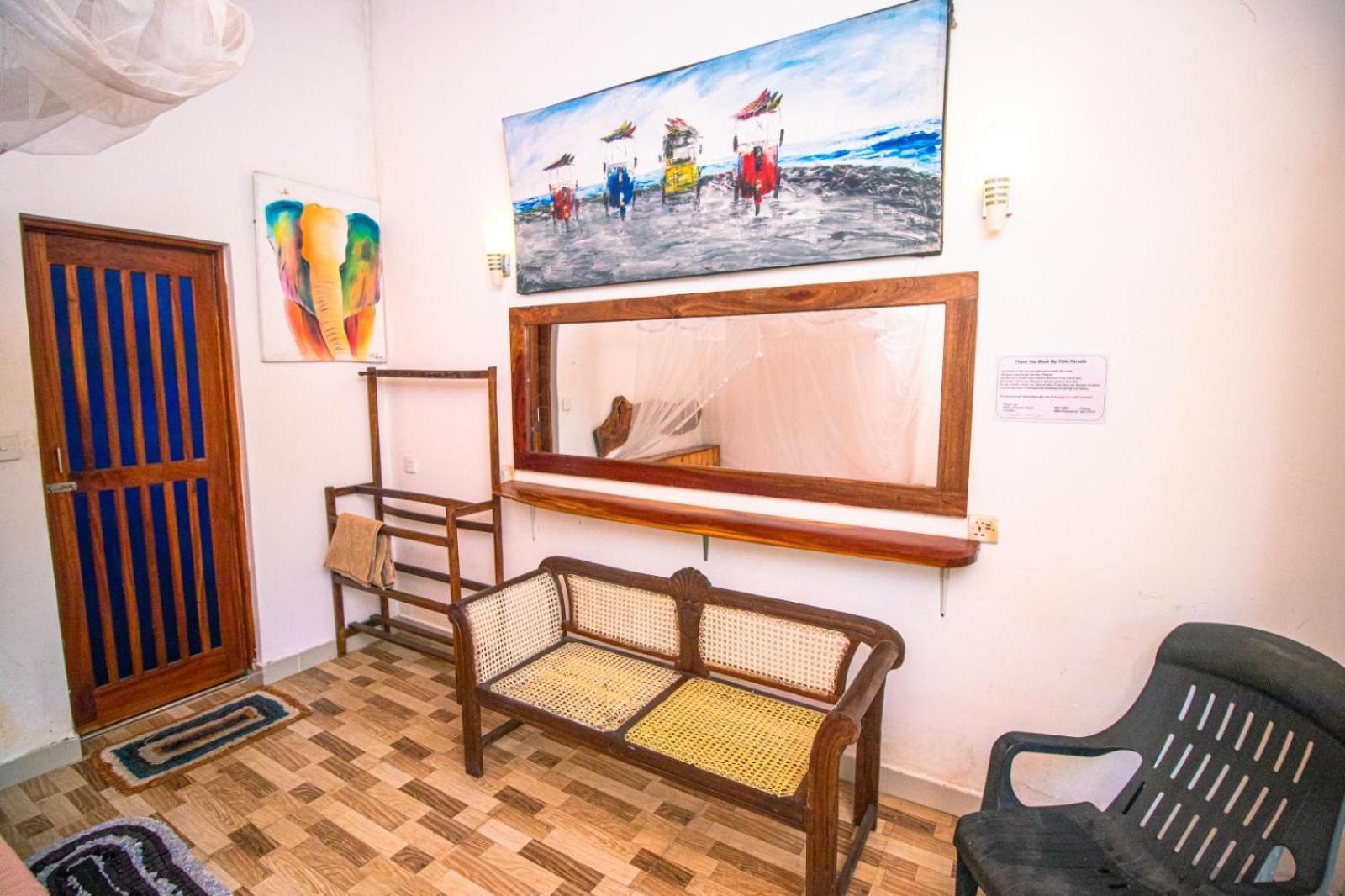 Hilltop Bungalow Hotel Мириса Екстериор снимка