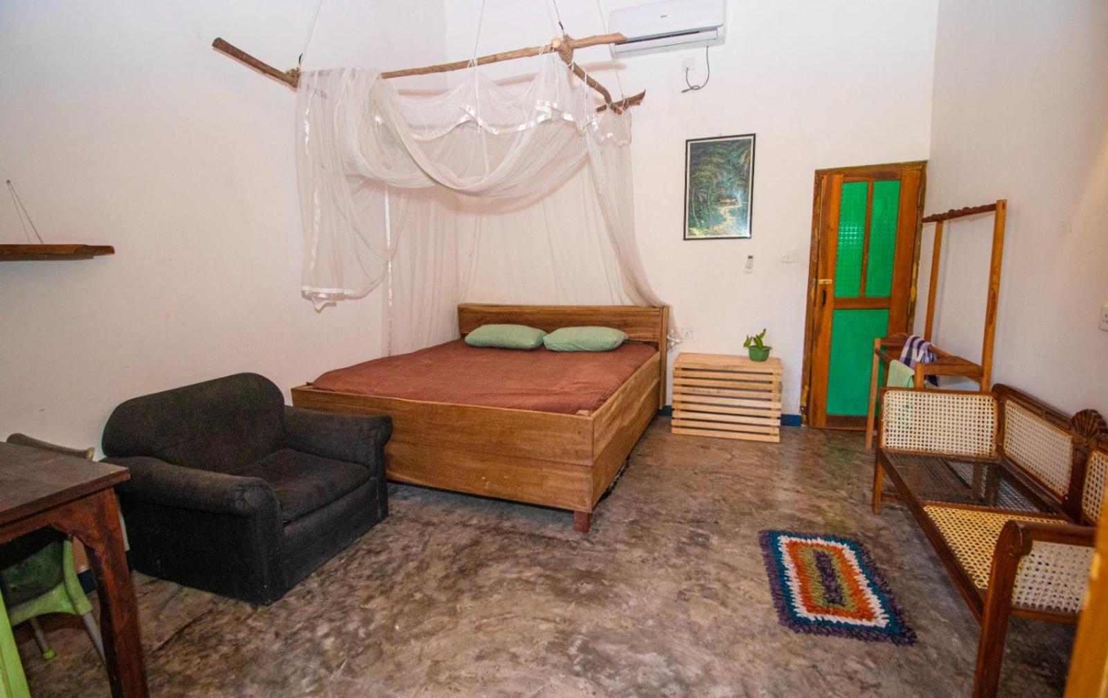 Hilltop Bungalow Hotel Мириса Екстериор снимка